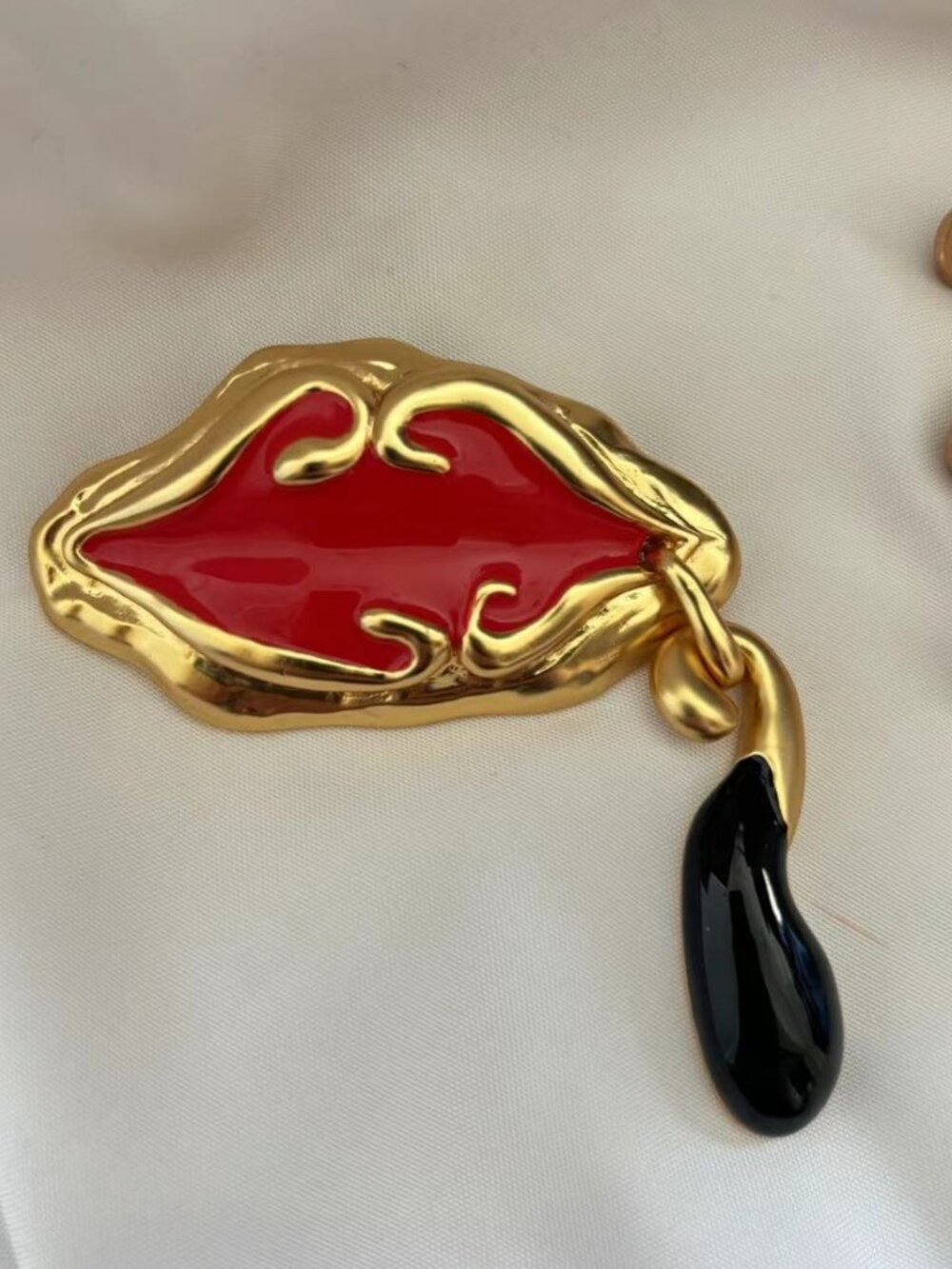 Schiaparelli Red Lips Enamel Brooch